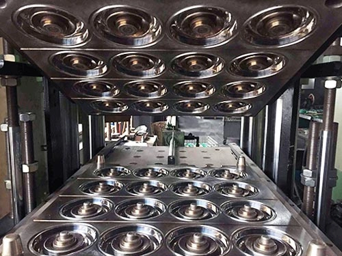 新推出的棕色橡胶 – 访问神波的研讨会